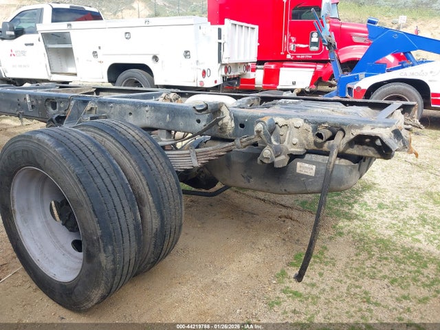 Ford F-550 Chassis Xl 2018 1FDUF5GT6JDA00930 Image 19