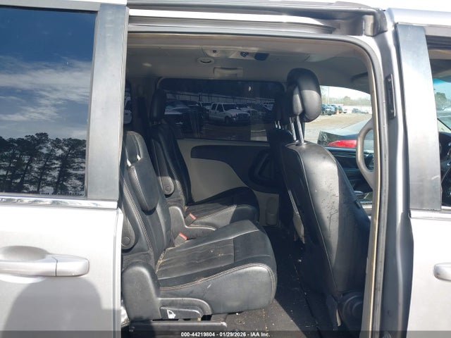 2C4RC1BG3GR252985 Chrysler Town &amp; Country Touring