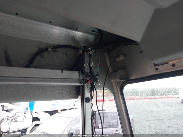 Продаж на аукціоні авто 2004 Freightliner Chassis M Line Walk-in Van, vin: 4UZAANCP74CL86052, номер лоту: 44219827