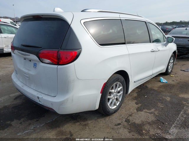 44219837 :رقم المزاد ، 2C4RC1BG2LR137644 vin ، 2020 Chrysler Pacifica Touring L مزاد بيع