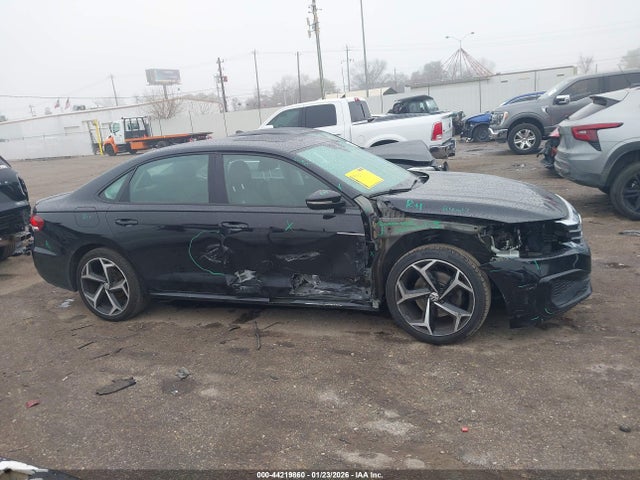 2020 Volkswagen Passat 2.0t R-line მანქანა იყიდება აუქციონზე, vin: 1VWMA7A35LC013410, აუქციონის ნომერი: 44219860