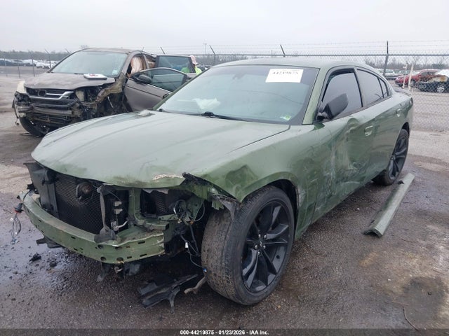 2C3CDXBG0JH207154 Dodge Charger Sxt Rwd