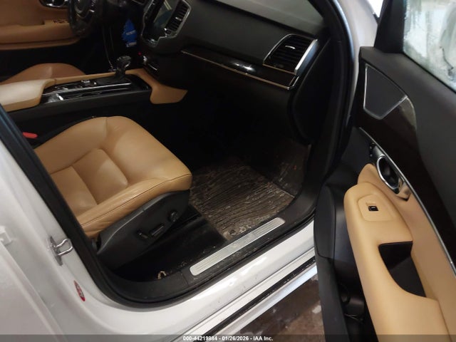 2018 VOLVO XC90 YV4A22PK1J1362817 Photo 4