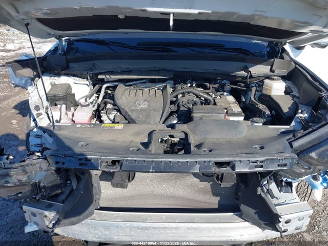 Toyota Grand Highlander Platinum 2024 5TDAAAB57RS062022 Image 10