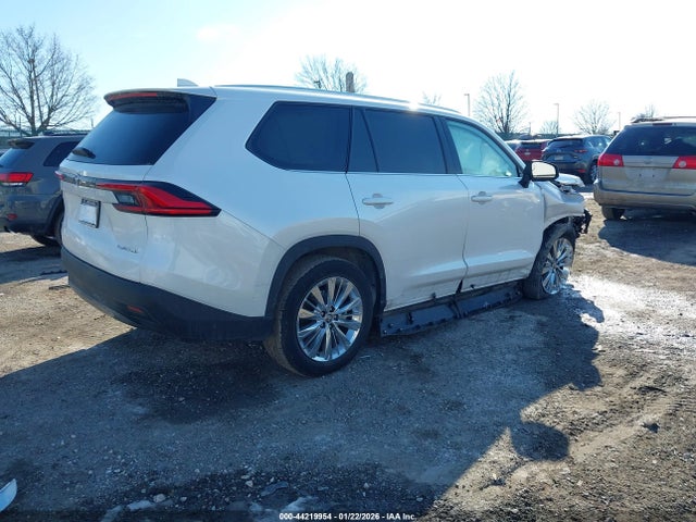 Toyota Grand Highlander Platinum 2024 5TDAAAB57RS062022 Image 4