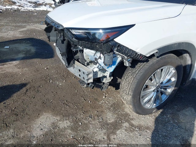Toyota Grand Highlander Platinum 2024 5TDAAAB57RS062022 Image 6