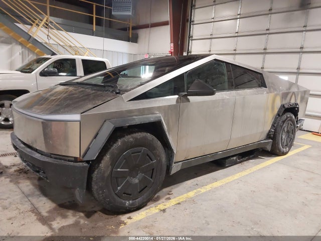 2025 TESLA CYBERTRUCK 7G2CEHED8SA070952 Photo 1