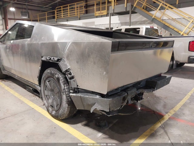2025 TESLA CYBERTRUCK 7G2CEHED8SA070952 Photo 5