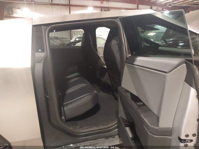 2025 TESLA CYBERTRUCK 7G2CEHED8SA070952 Photo 7