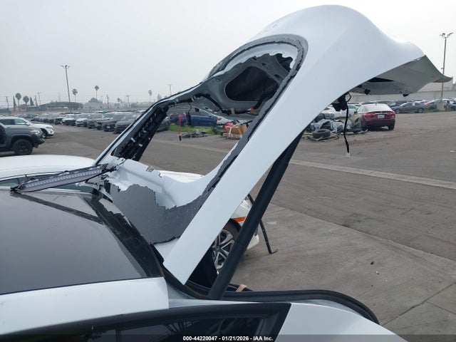 Tesla Model Y Rwd 2024 7SAYGDEDXRF168103 Image 24