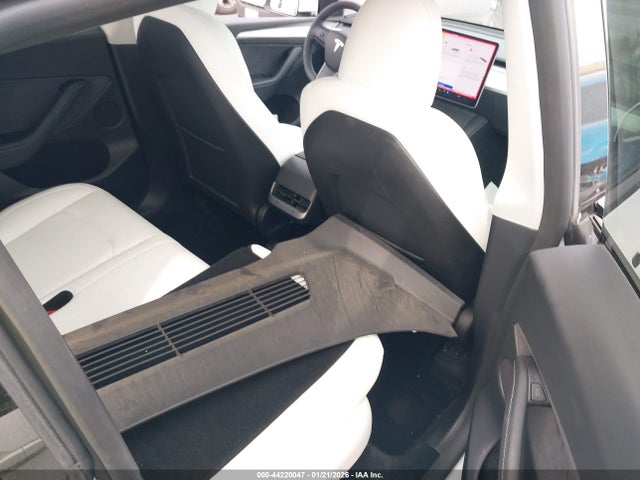 2024 TESLA MODEL Y 7SAYGDEDXRF168103 Photo 7