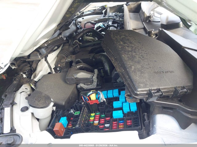 JTDACACU1S3043988 Toyota Prius Plug-in Hybrid Se