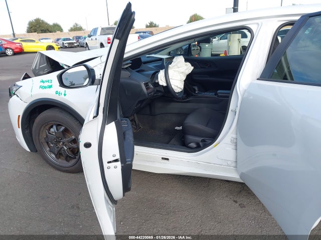 JTDACACU1S3043988 Toyota Prius Plug-in Hybrid Se