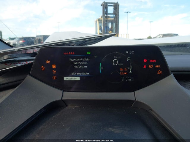JTDACACU1S3043988 Toyota Prius Plug-in Hybrid Se