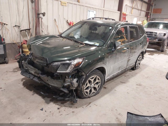 2024 SUBARU FORESTER JF2SKADC3RH443854 Photo 1