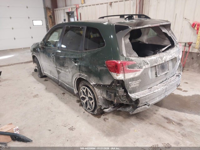 2024 SUBARU FORESTER JF2SKADC3RH443854 Photo 2