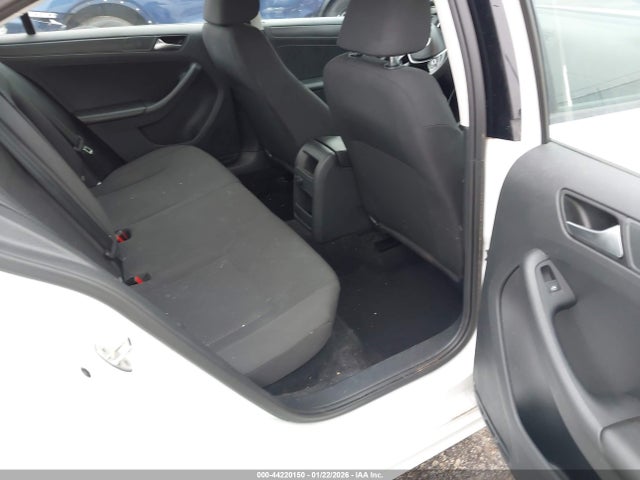 Продажа на аукционе авто 2016 Volkswagen Jetta 1.4t S, vin: 3VW267AJ1GM256076, номер лота: 44220150