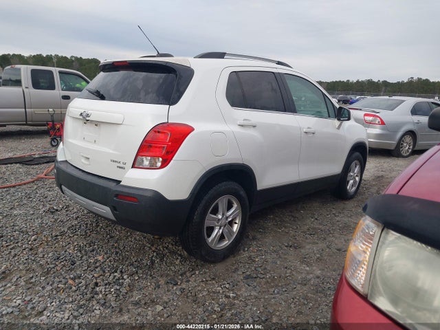 KL7CJPSB8GB542878 Chevrolet Trax Lt