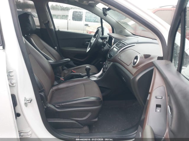 KL7CJPSB8GB542878 Chevrolet Trax Lt