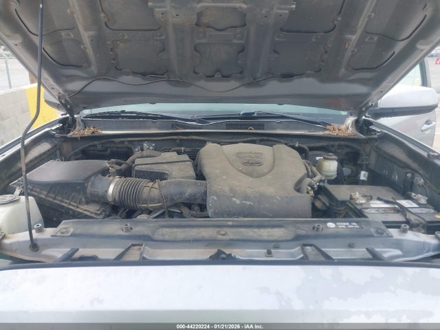 3TMDZ5BN1HM014785 Toyota Tacoma Sr5 V6