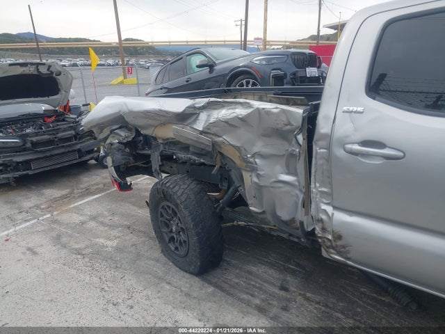 3TMDZ5BN1HM014785 Toyota Tacoma Sr5 V6