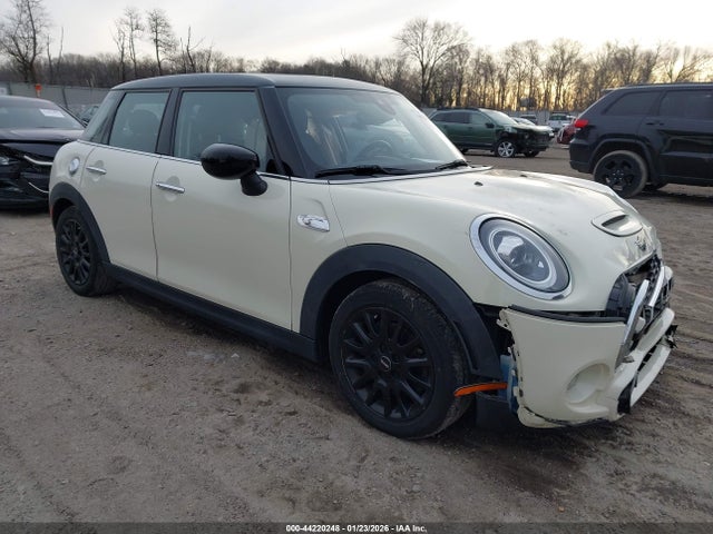 2020 MINI HARDTOP WMWXU9C05L2M56942 Photo 0