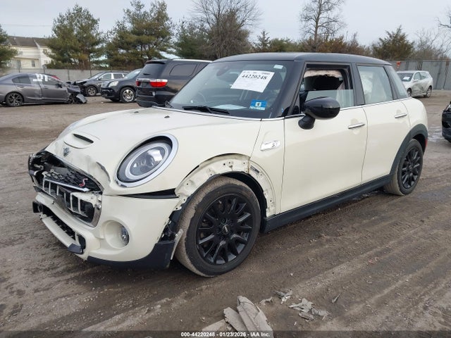 2020 MINI HARDTOP WMWXU9C05L2M56942 Photo 1