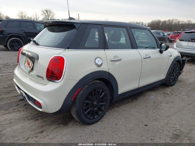 2020 MINI HARDTOP WMWXU9C05L2M56942 Photo 3