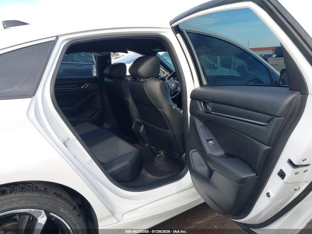 1HGCV1F37NA075979 Honda Accord Sport