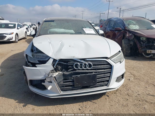 Aukcja sprzedaży 2017 Audi A3 2.0t Premium, vin: WAUB8GFF5H1034167, numer aukcji: 44220326
