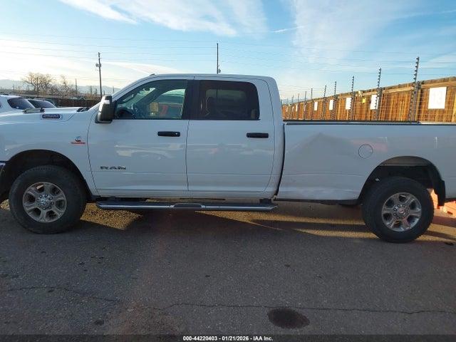 3C6UR5JL5RG337549 RAM 2500 Big Horn 4x4 8&#039; Box