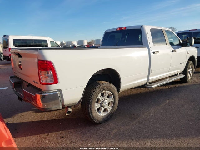 3C6UR5JL5RG337549 RAM 2500 Big Horn 4x4 8&#039; Box