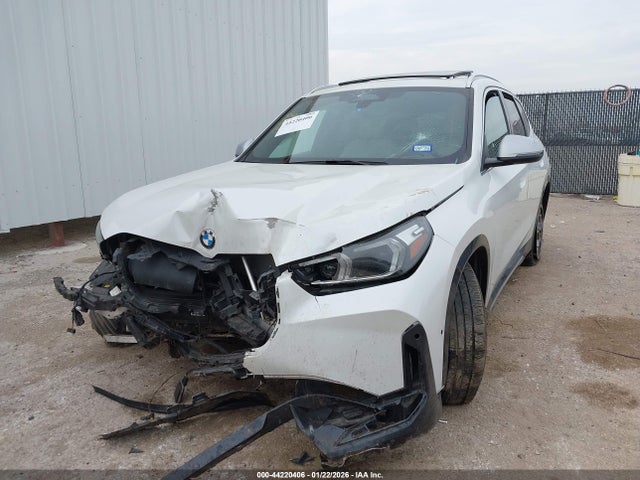 2024 BMW X1 WBX73EF05R5Y87768 Photo 1