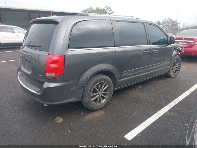 2C4RDGCG8GR363966 Dodge Grand Caravan Sxt