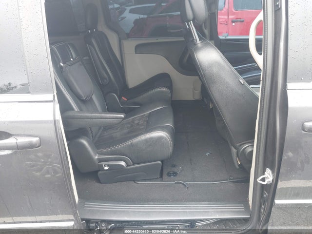 2C4RDGCG8GR363966 Dodge Grand Caravan Sxt