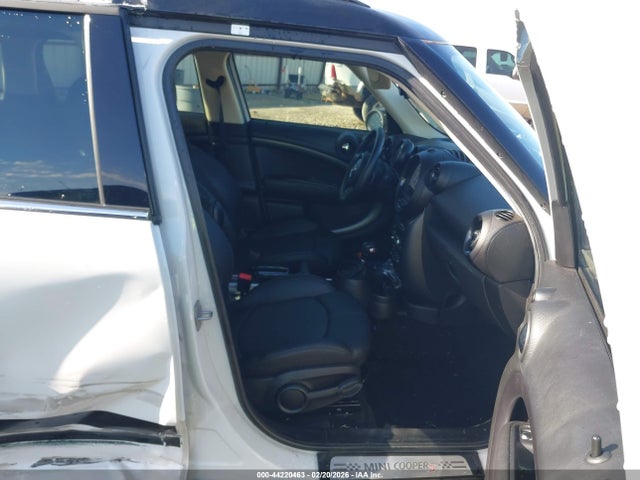 2014 MINI COUNTRYMAN WMWZC3C59EWP28747 Photo 4
