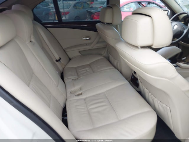 2010 BMW 528I WBANV1C55AC158416 Photo 7