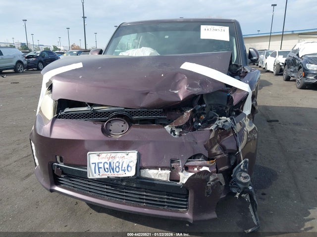 Scion XB 2014 JTLZE4FE4EJ052546 Image 6