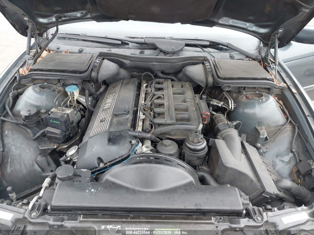 2000 Bmw 528ia მანქანა იყიდება აუქციონზე, vin: WBADM6343YGU11951, აუქციონის ნომერი: 44220544