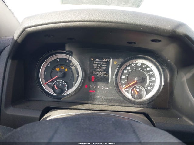 44220551 :رقم المزاد ، 1C6RR6KT5KS572493 vin ، 2019 Ram 1500 Classic Tradesman  4x2 5'7 Box مزاد بيع