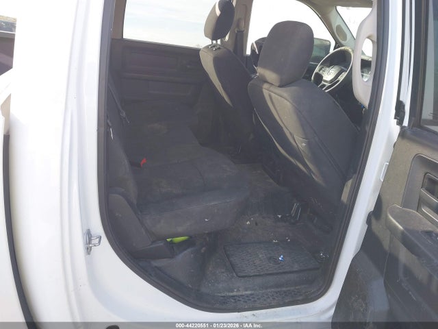 44220551 :رقم المزاد ، 1C6RR6KT5KS572493 vin ، 2019 Ram 1500 Classic Tradesman  4x2 5'7 Box مزاد بيع