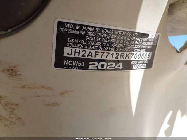 JH2AF7712RK700685 Honda NCW50
