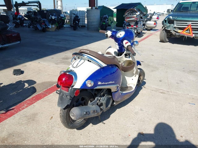 JH2AF7712RK700685 Honda NCW50