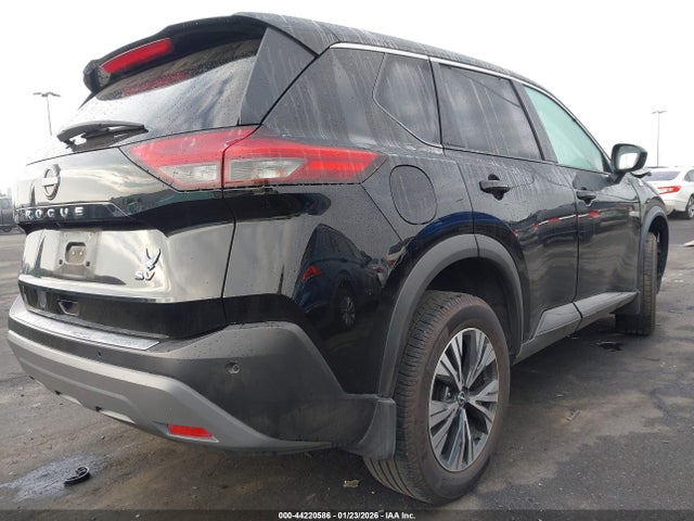 JN8BT3BA4PW427149 Nissan Rogue Sv Fwd