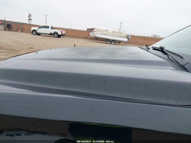1GNSKHKC0GR153323 Chevrolet Suburban Lt