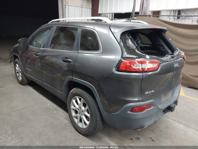 1C4PJMCS1GW205415 Jeep Cherokee Latitude