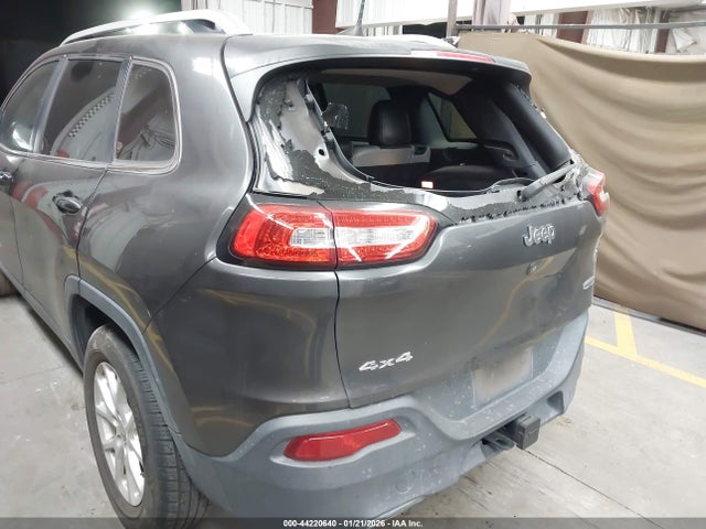 1C4PJMCS1GW205415 Jeep Cherokee Latitude