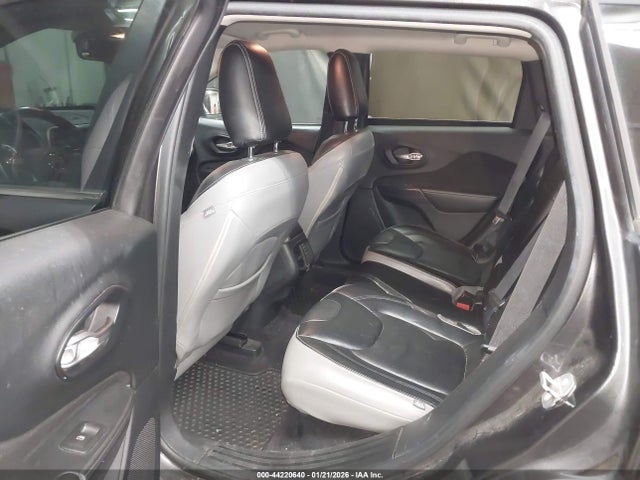 1C4PJMCS1GW205415 Jeep Cherokee Latitude