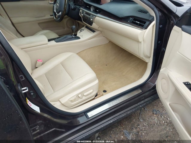 Продажа на аукционе авто 2013 Lexus Es 350, vin: JTHBK1GG2D2001929, номер лота: 44220654