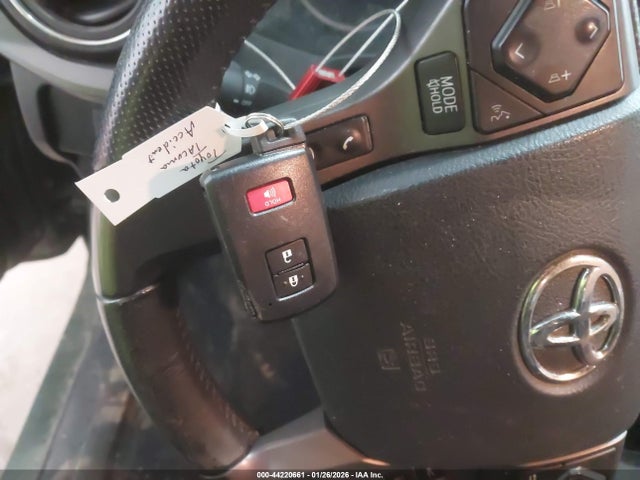 5TFCZ5AN0LX218302 Toyota Tacoma 4wd Trd Pro